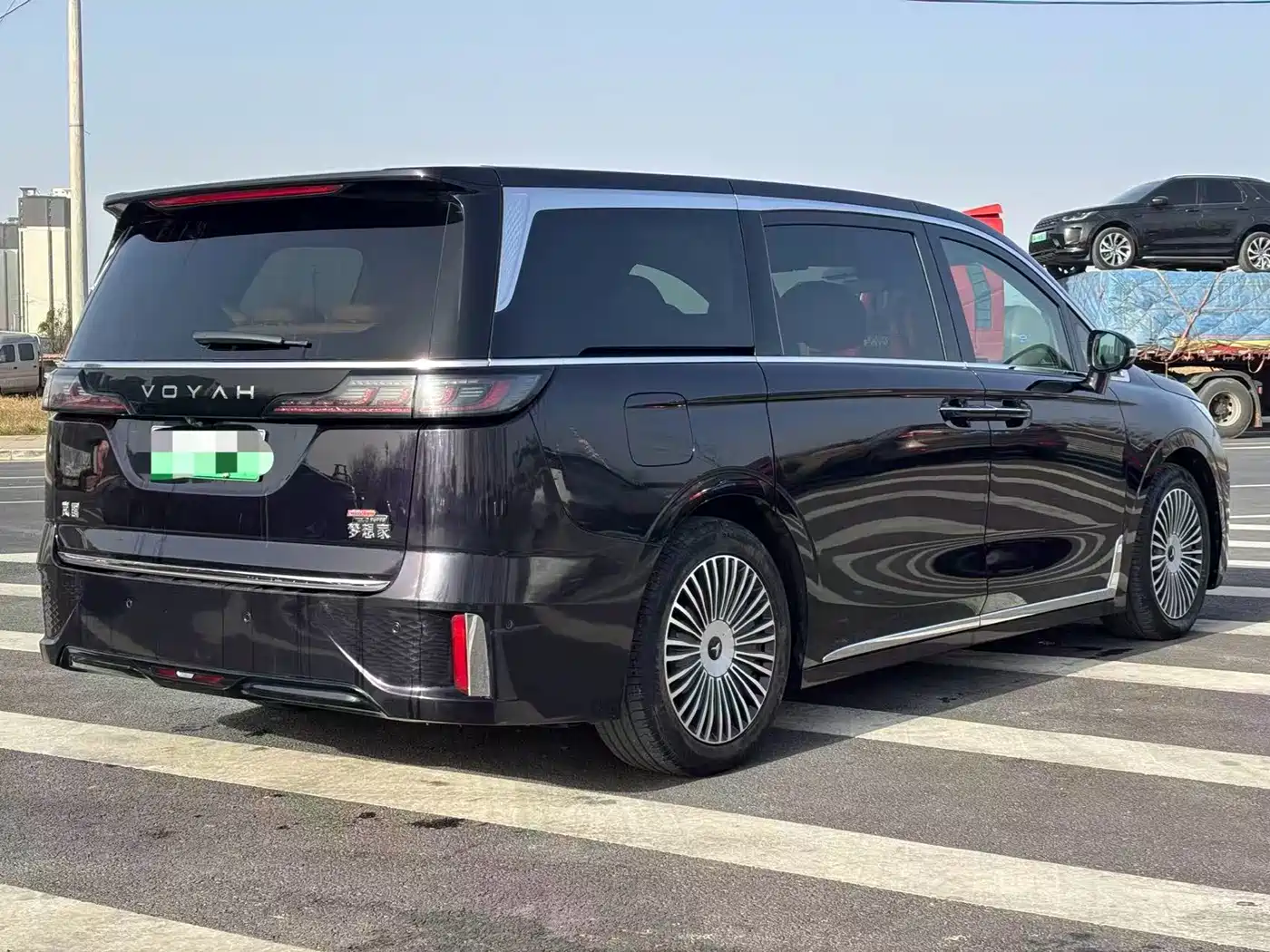 Voyah Auto Voyah Dreamer 2025 PHEV AWD Flagship Kunpeng Edition фото 8