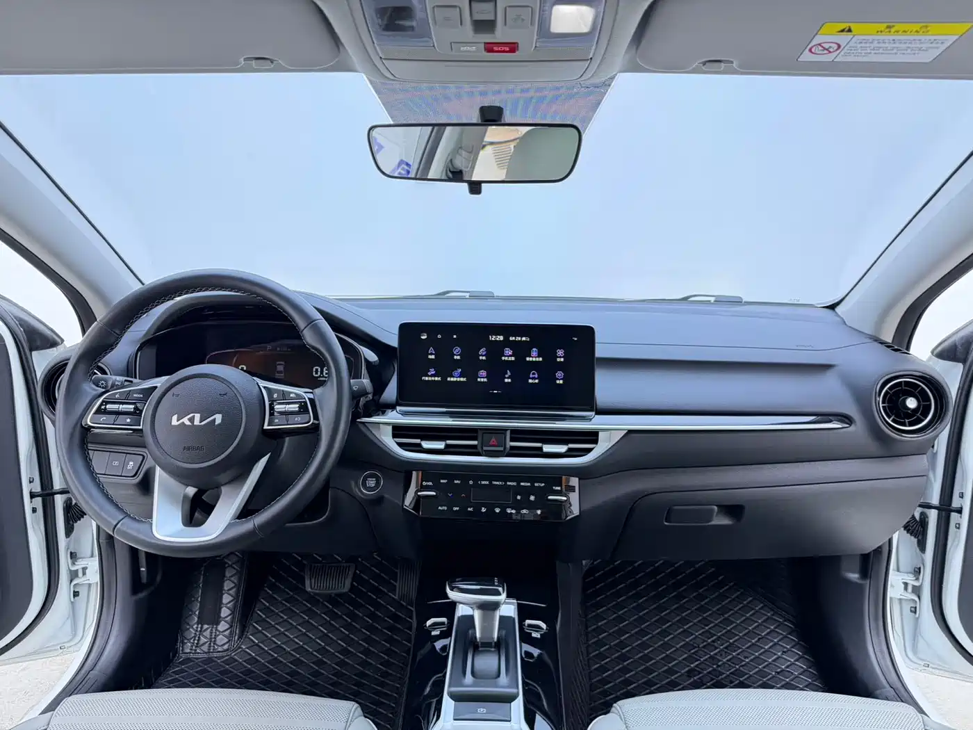 Kia K3 2023 Model 1.5L CVT Luxury Edition фото 18