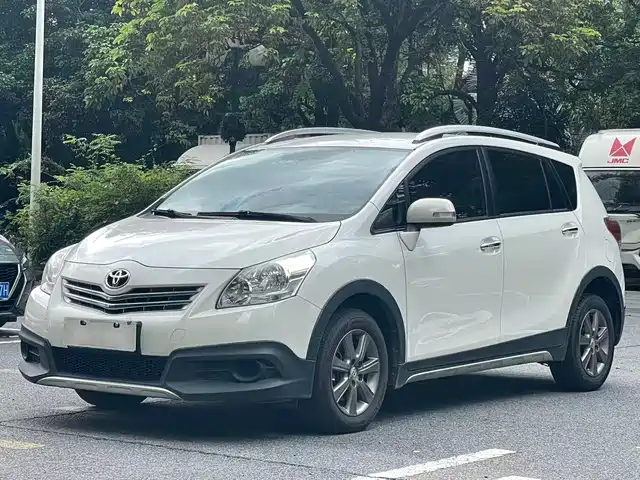  Toyota E'Z 2015 180E CVT Crossover Edition