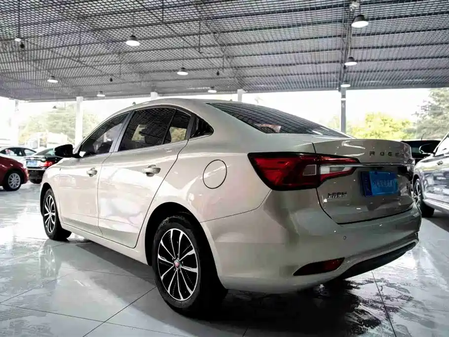 ROEWE I5
