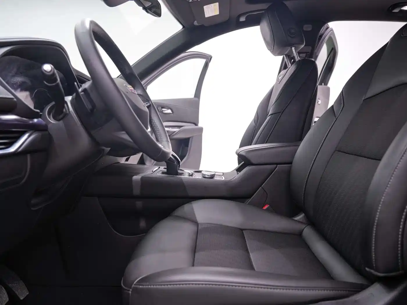 Cadillac XT4 2022 28T FWD Style фото 25