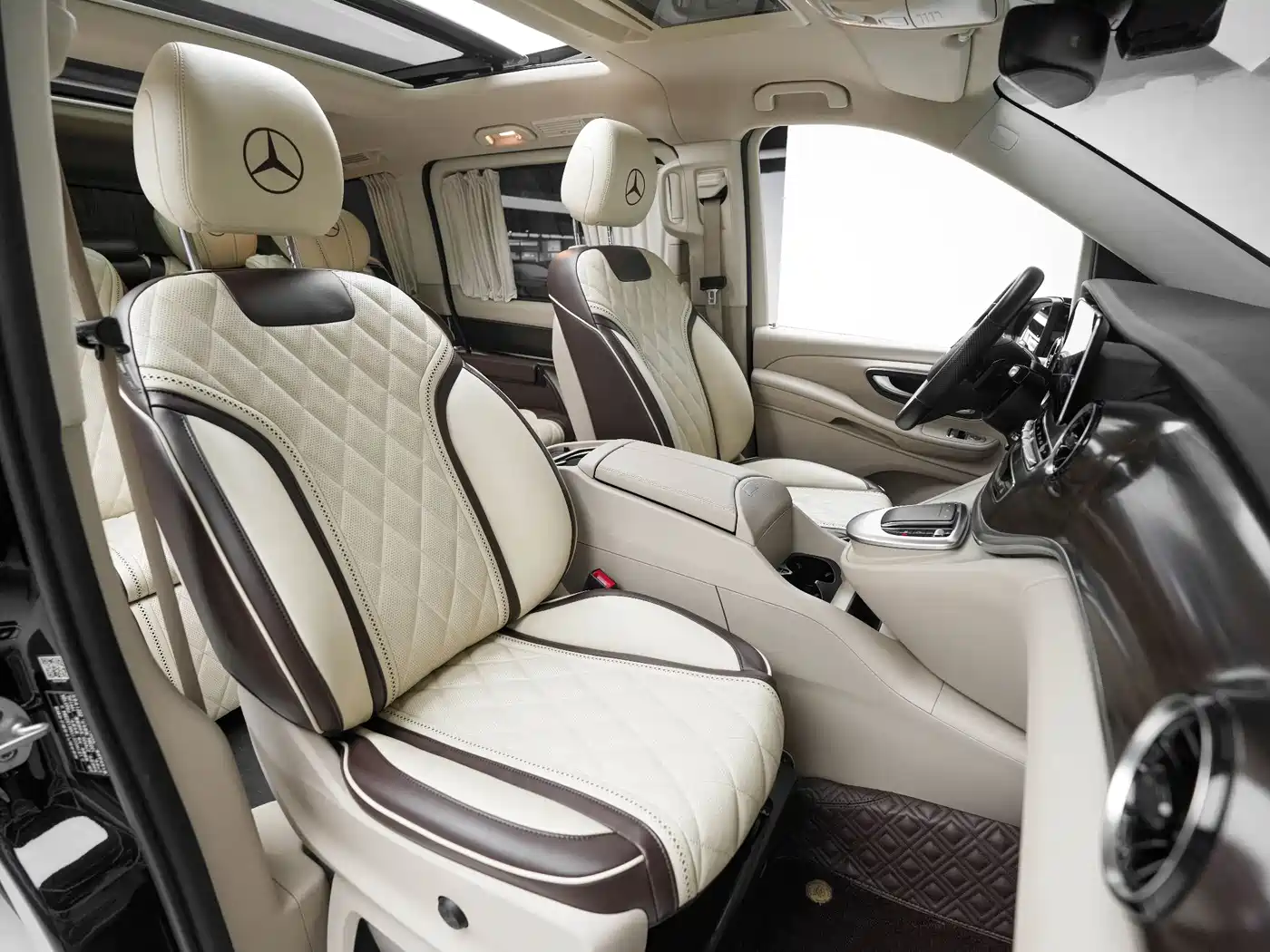 Mercedes-Benz V-Class 2021 V 260 Pilot Edition фото 8