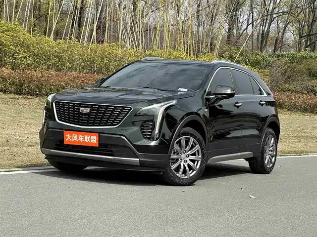 CADILLAC XT4