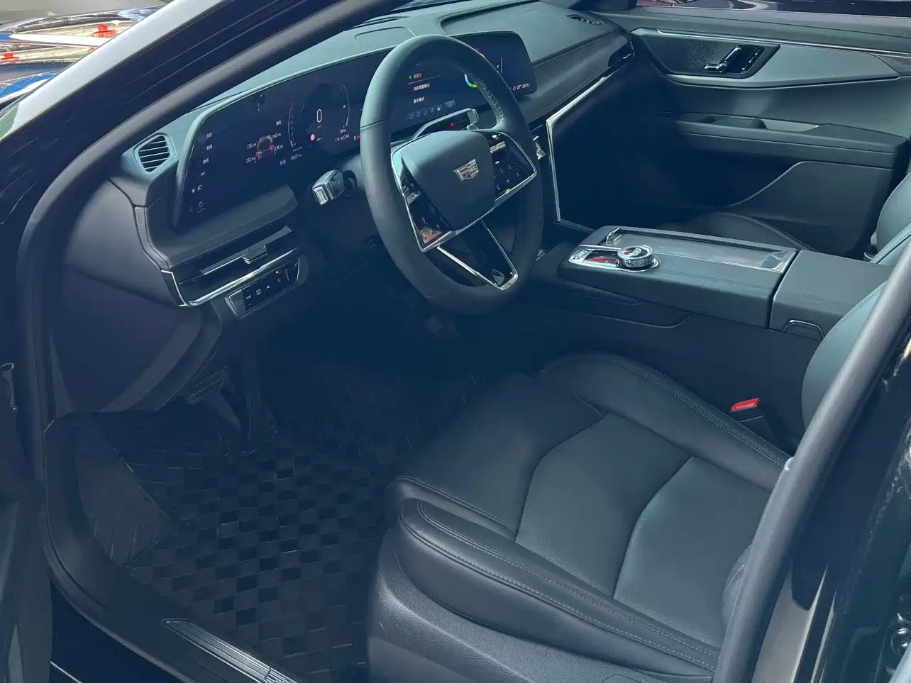 Cadillac CT6 2023 28T Trend Edition фото 4