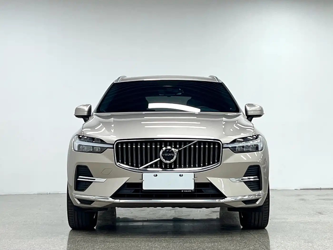 Фото 8 - Volvo XC60