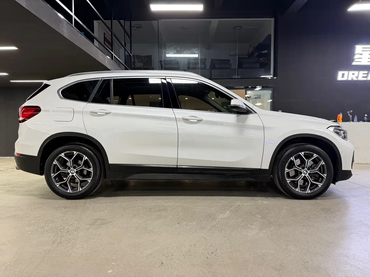 BMW X1 2020 sDrive25Li Leading Model фото 10