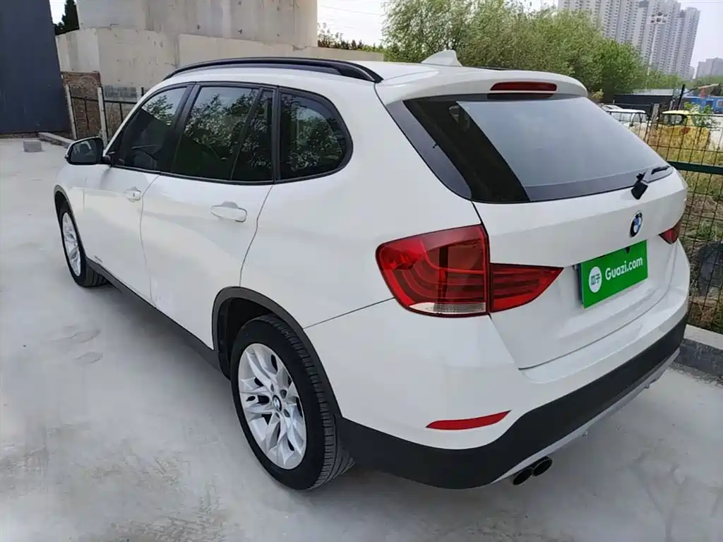 BMW X1 2014 sDrive18i Leading Edition фото 5
