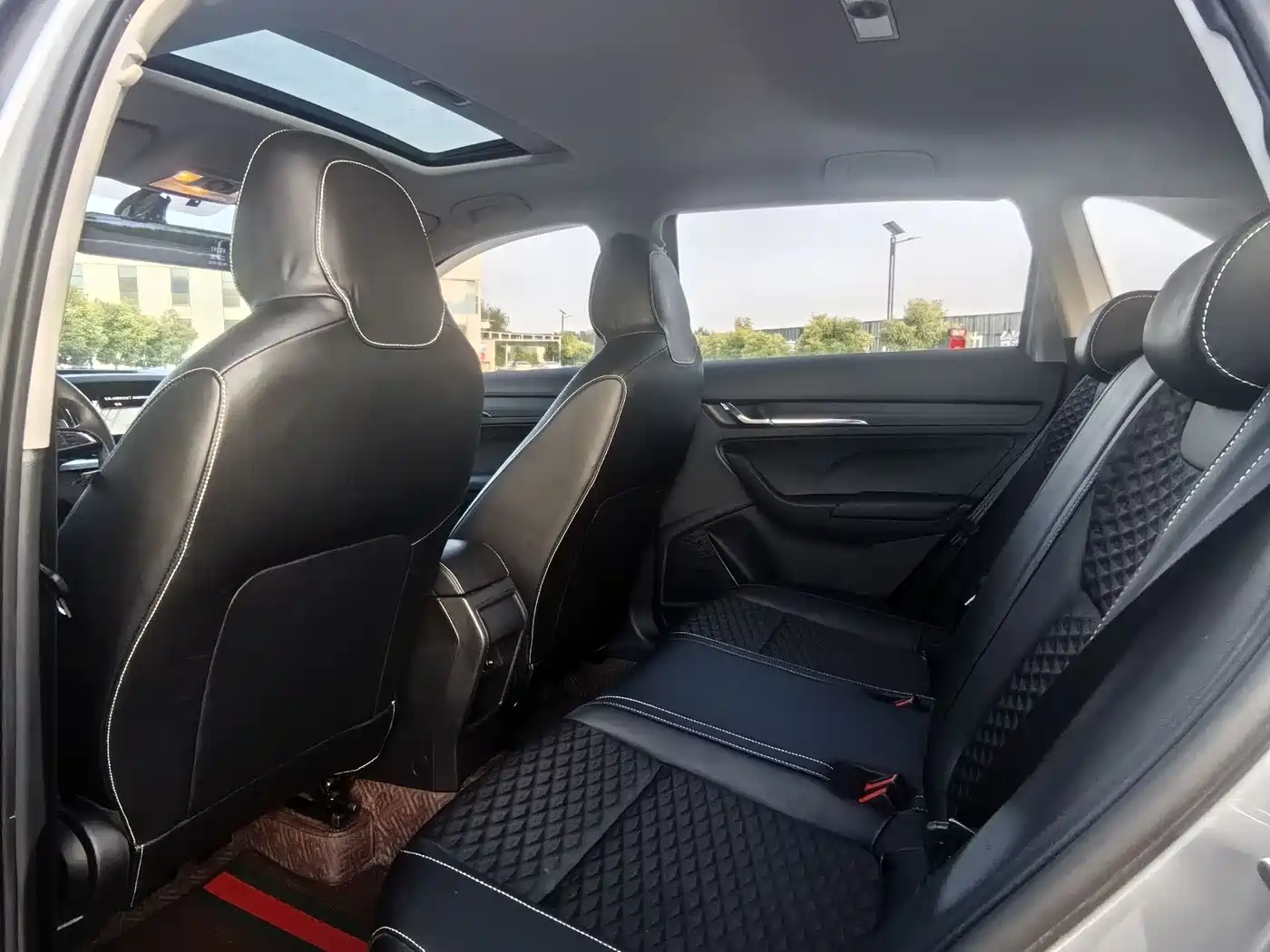 Škoda Kamiq 2020 Model 1.5L Automatic Comfort фото 10
