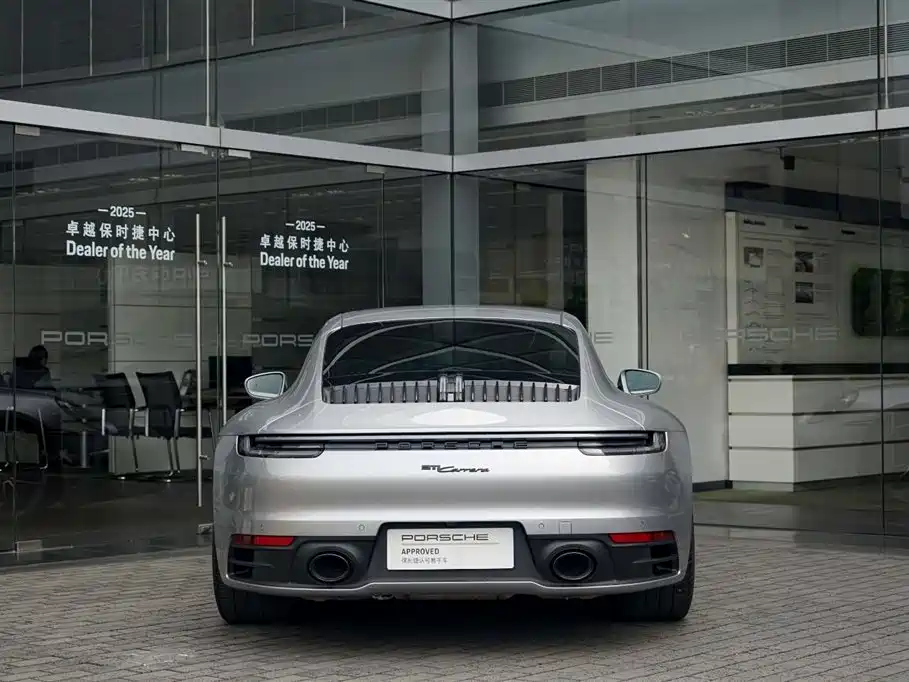 Porsche 911 2023 Carrera 3.0T фото 6