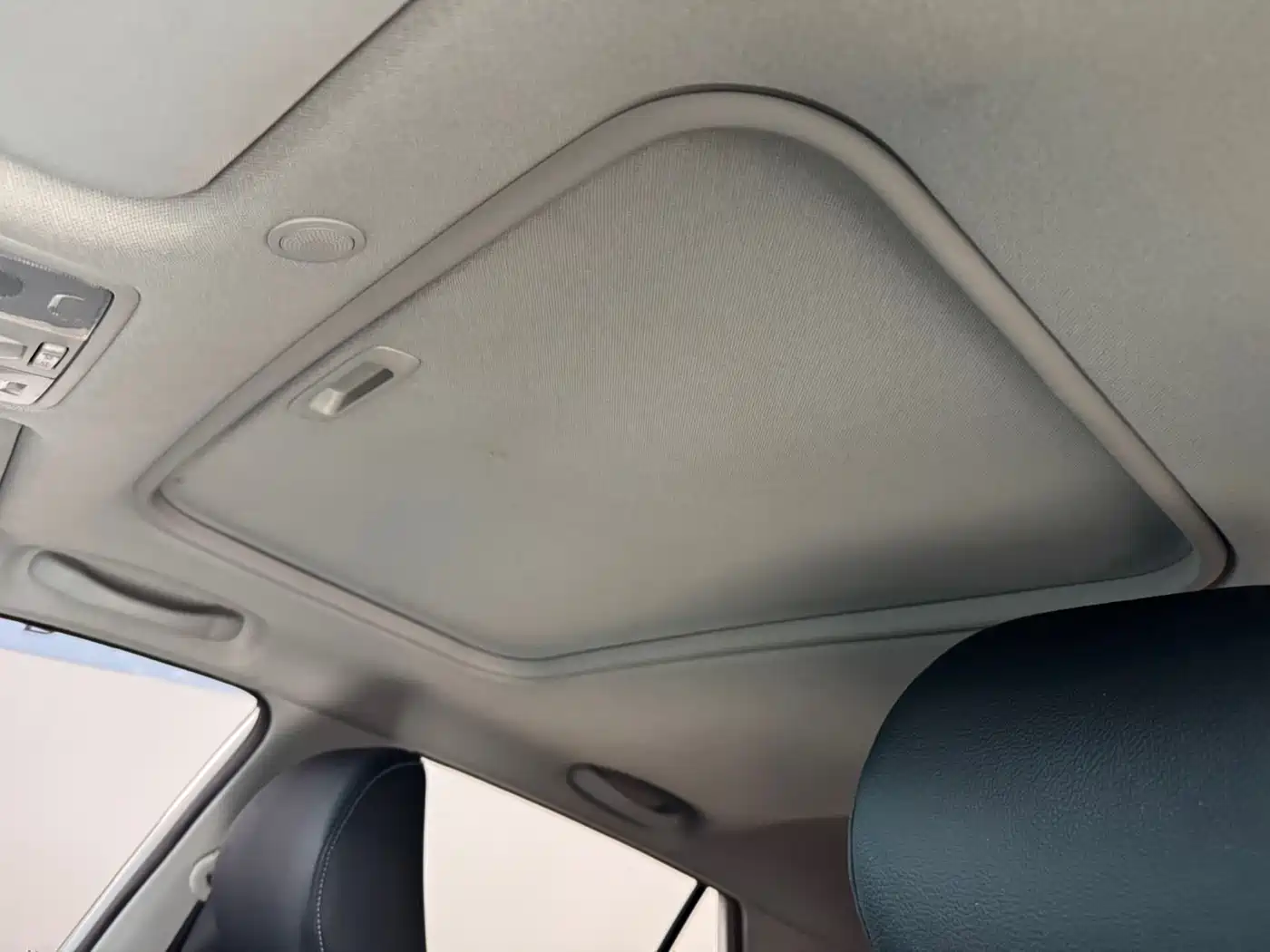 Kia KX1 2021 1.4L CVT Fun Sunroof Version фото 6