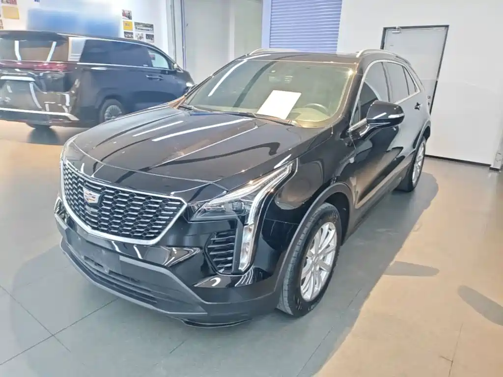 Фото 2 - Cadillac XT4