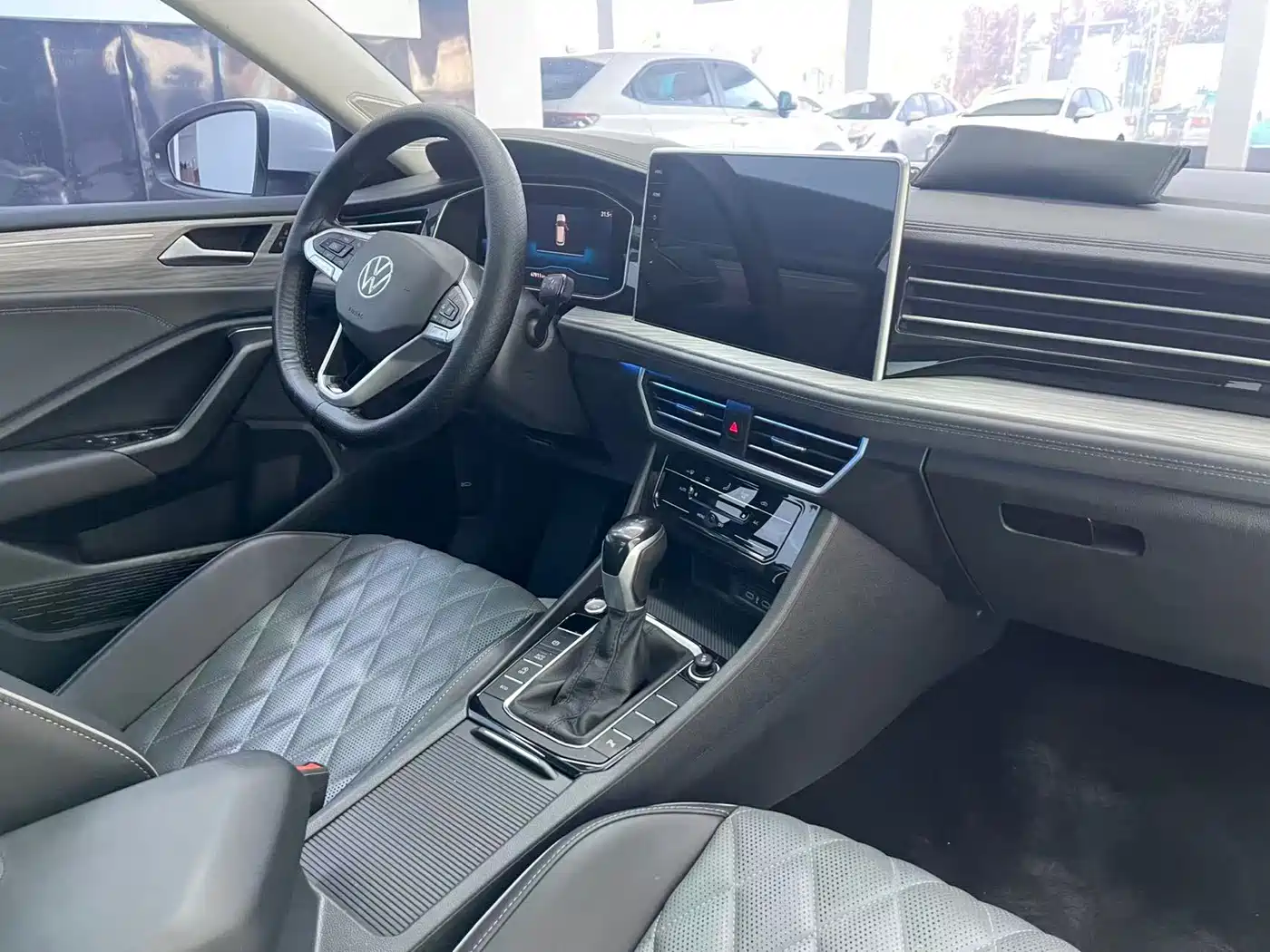 Volkswagen Sagitar 2023 280TSI DSG Beyond Lite фото 10