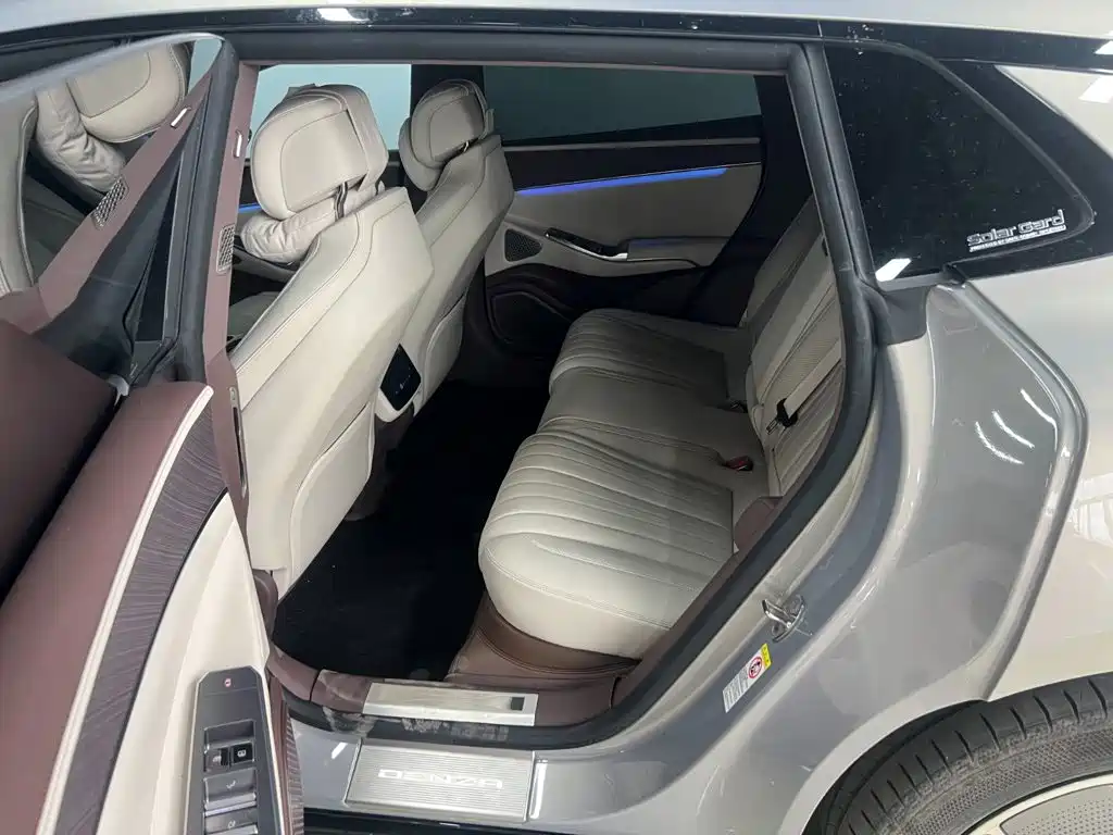 Denza Z9GT 2025 2024 Model 1100 AWD Max Edition
