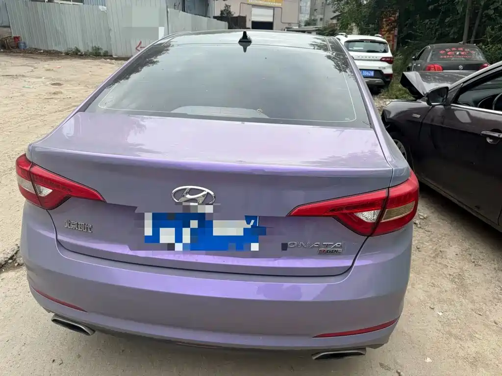 صورة 9 - Hyundai Sonata