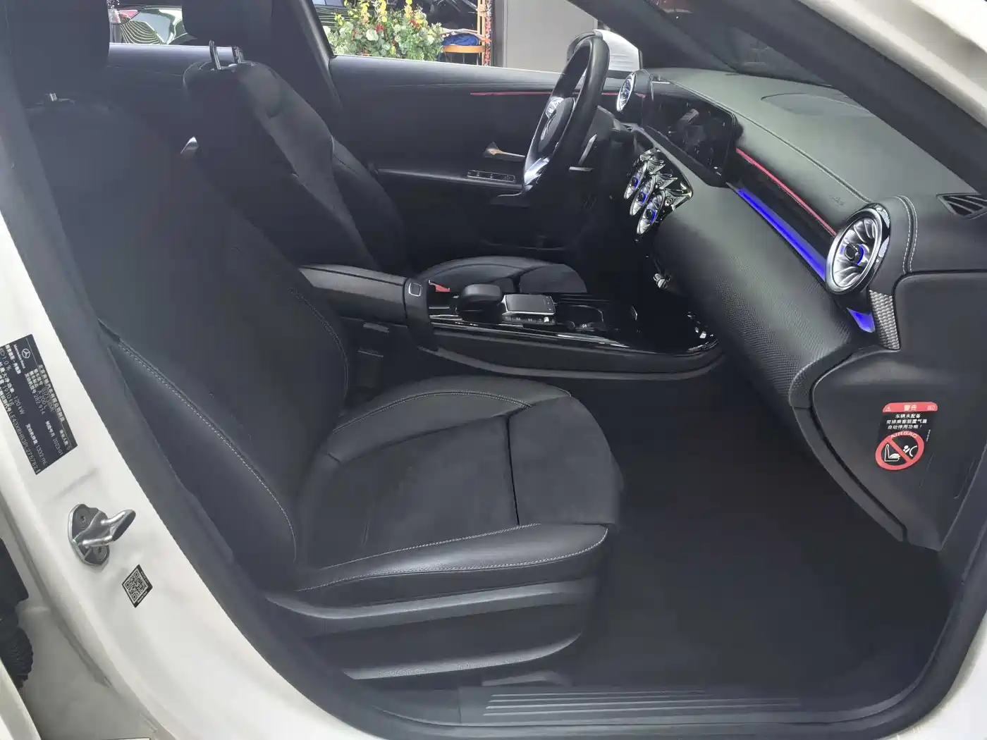 Mercedes-Benz A-Class 2023 A 200 L Fashion фото 14