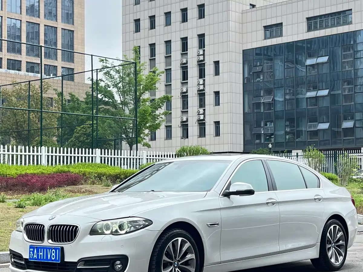 BMW 5 Series 2017 525Li Leading Edition