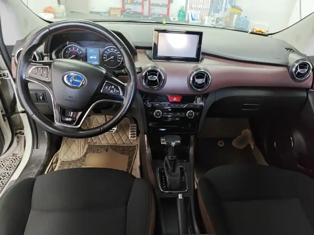 BAIC Changhe Q25 2016 2016 1.5L Automatic Le Hui Edition