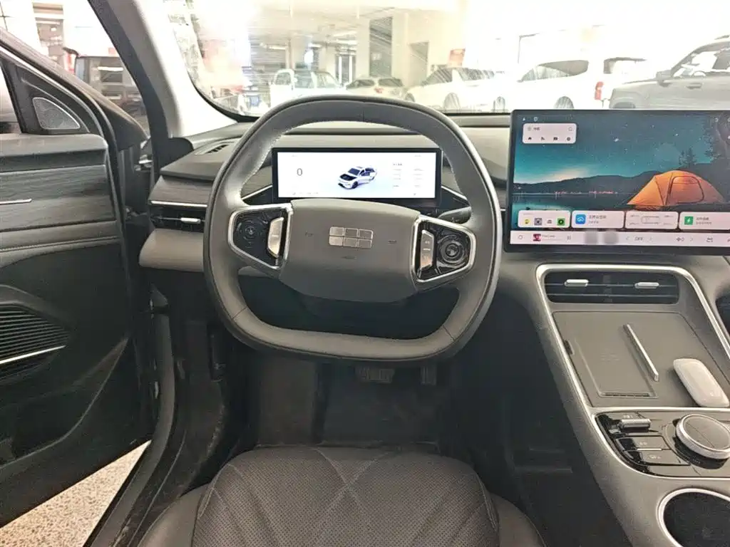 Geely Galaxy Galaxy L6 2025 EM-i 140km Starship Edition фото 11