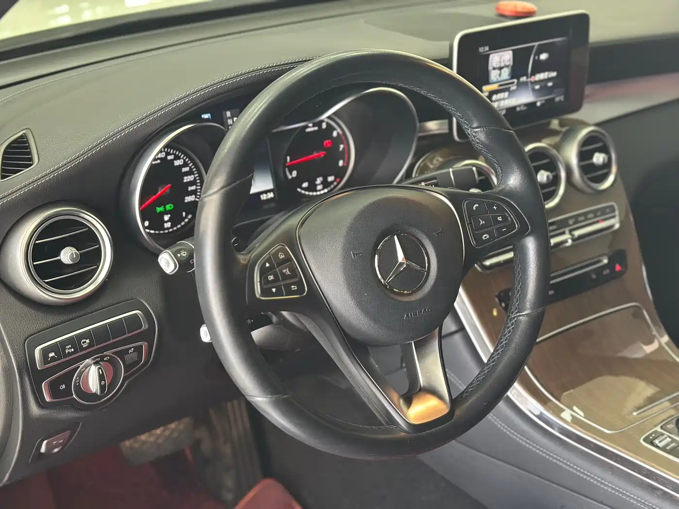 Mercedes-Benz GLC Coupe 2019 2019 GLC 260 4MATIC Coupe SUV