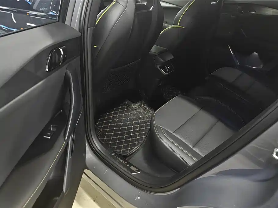 Lynk & Co 06 2023 Remix 1.5T Power Halo фото 11
