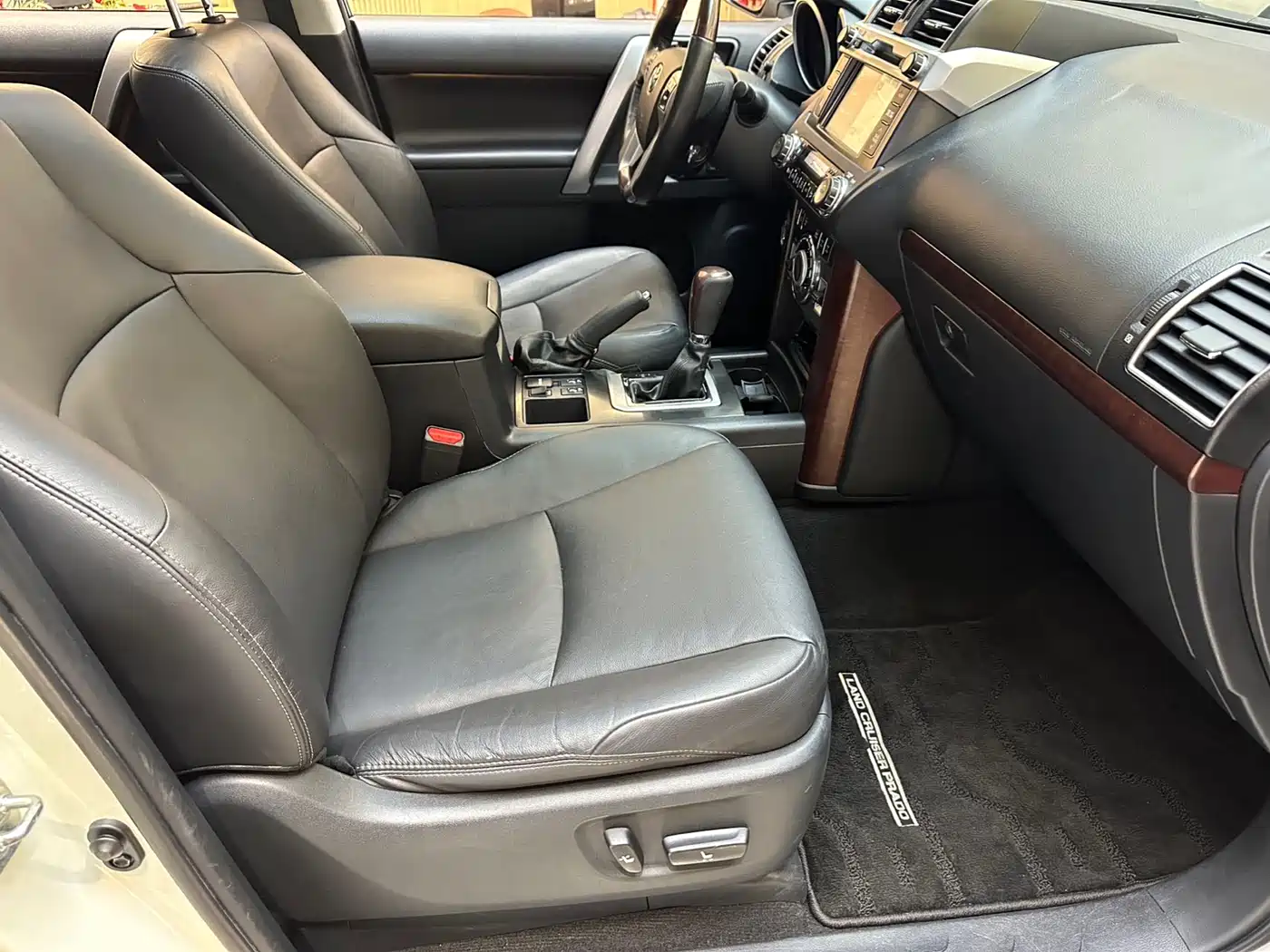 Toyota Prado 2016 3.5L Auto VX NAVI фото 7