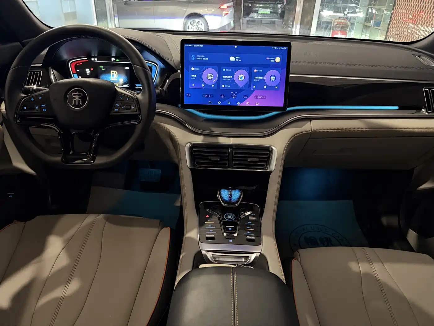 صورة 10 - BYD Song PLUS PHEV