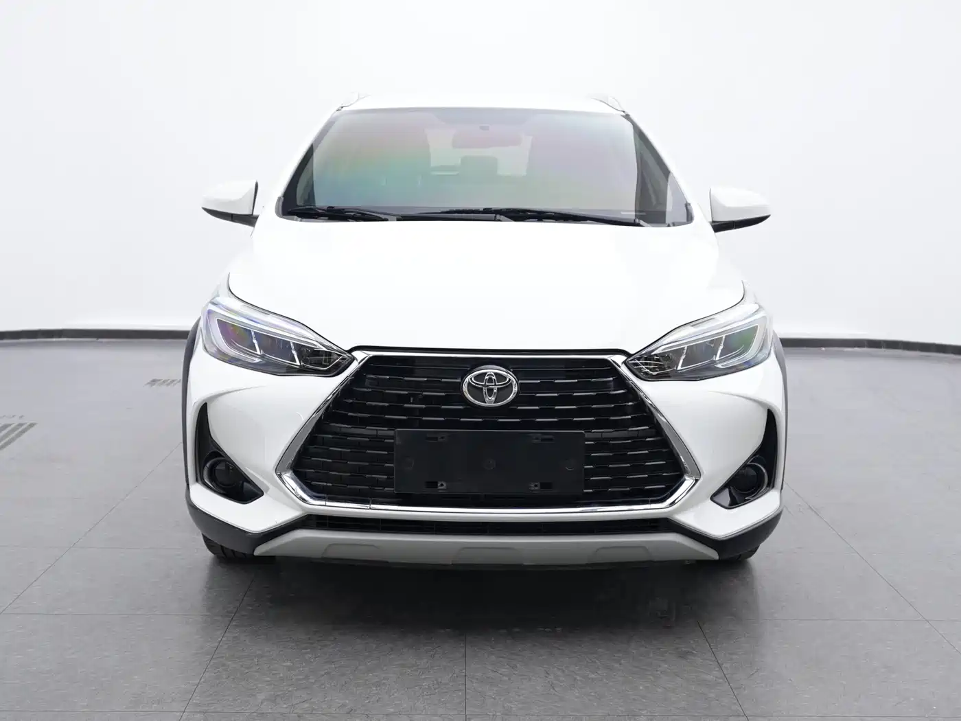 TOYOTA YARIS L ZHIXUAN