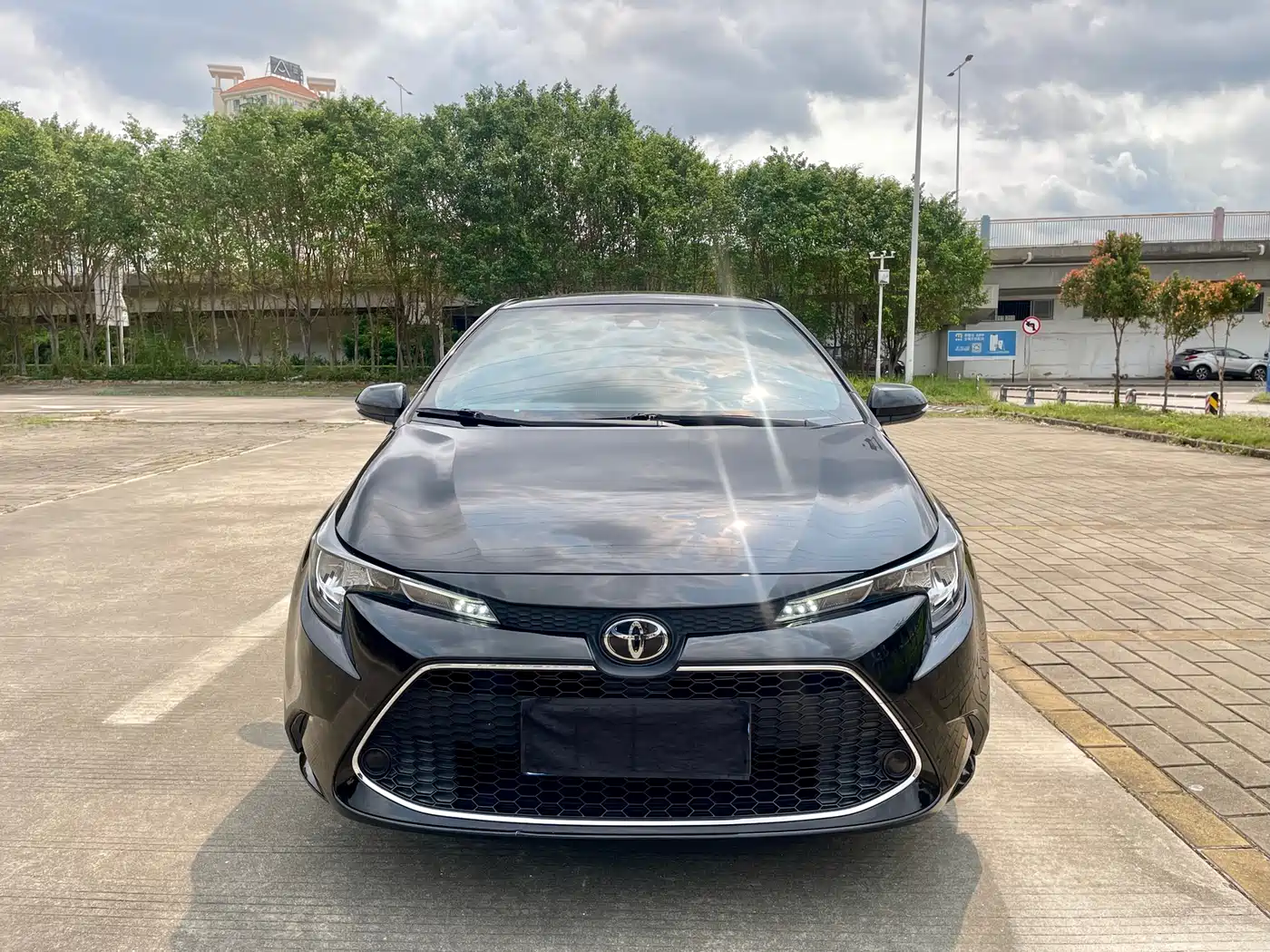 Toyota Levin 2021 185T CVT Luxury Edition фото 2