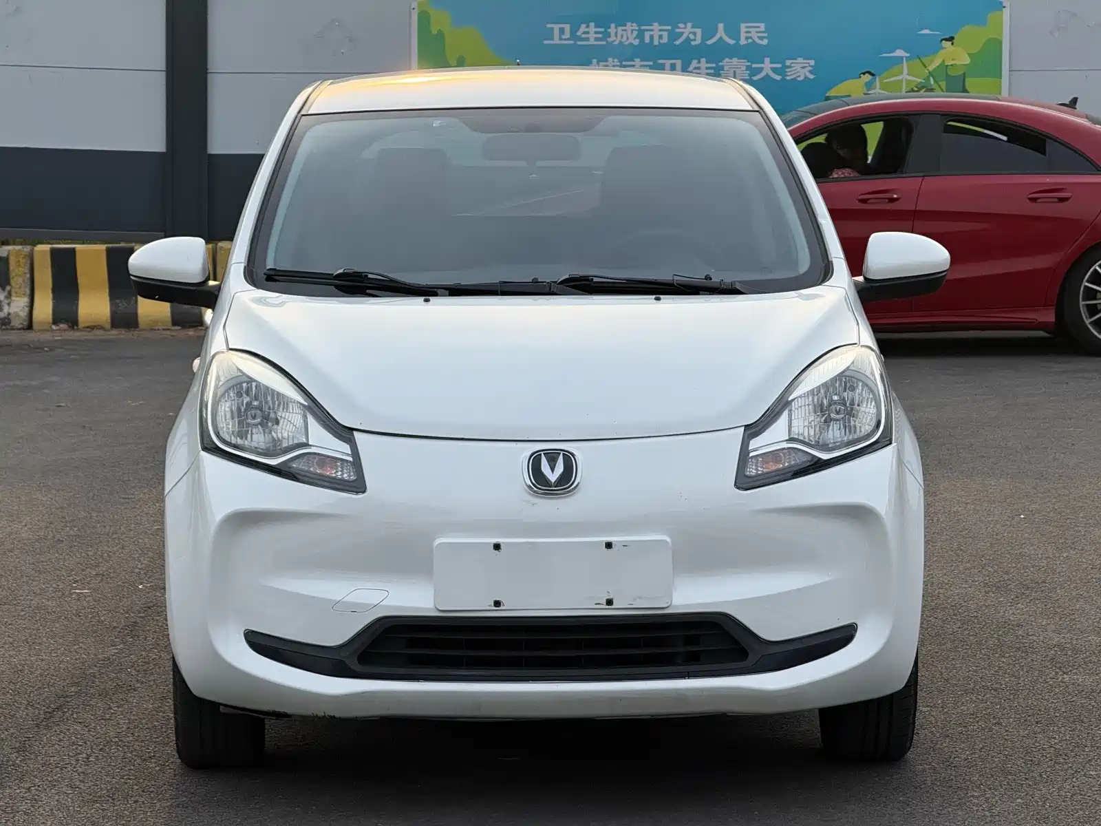 Фото 2 - Changan Benben E-Star