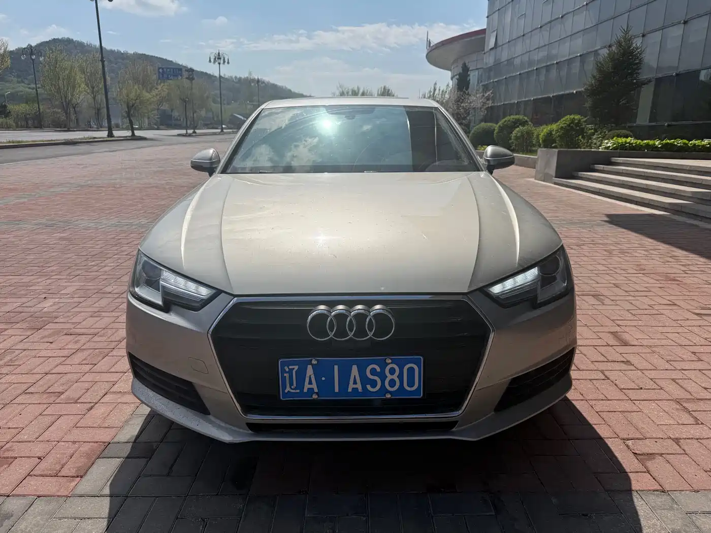 Audi A4L 2017 40 TFSI Progressive фото 2