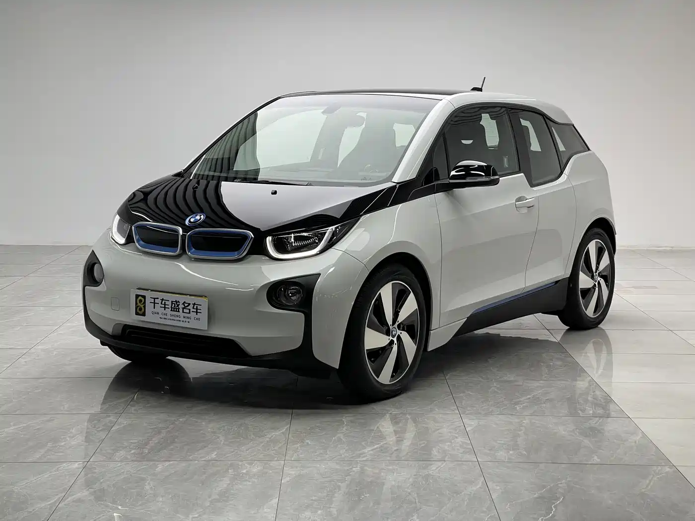 BMW I3