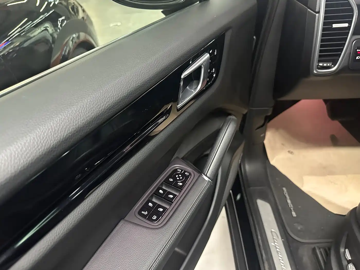 PORSCHE CAYENNE NEW ENERGY