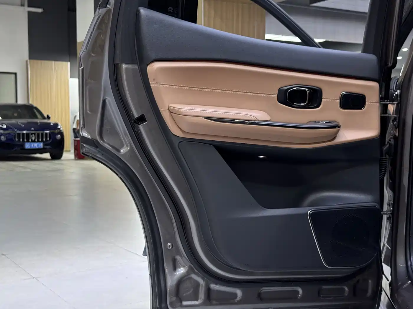 NIO ES8 2022 2020 580KM 6-Seater