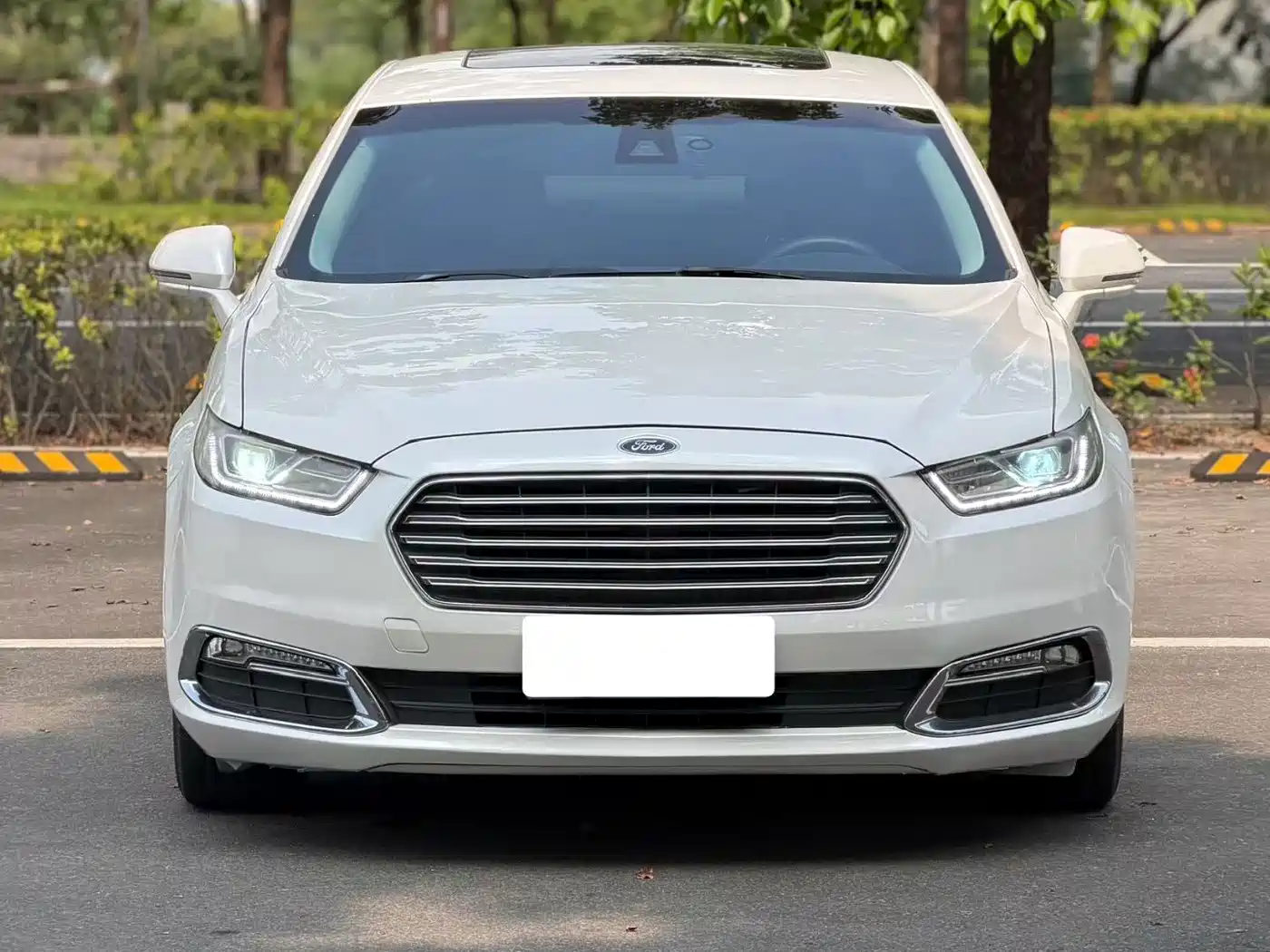 Ford Taurus 2016 2015 EcoBoost 245 Luxury