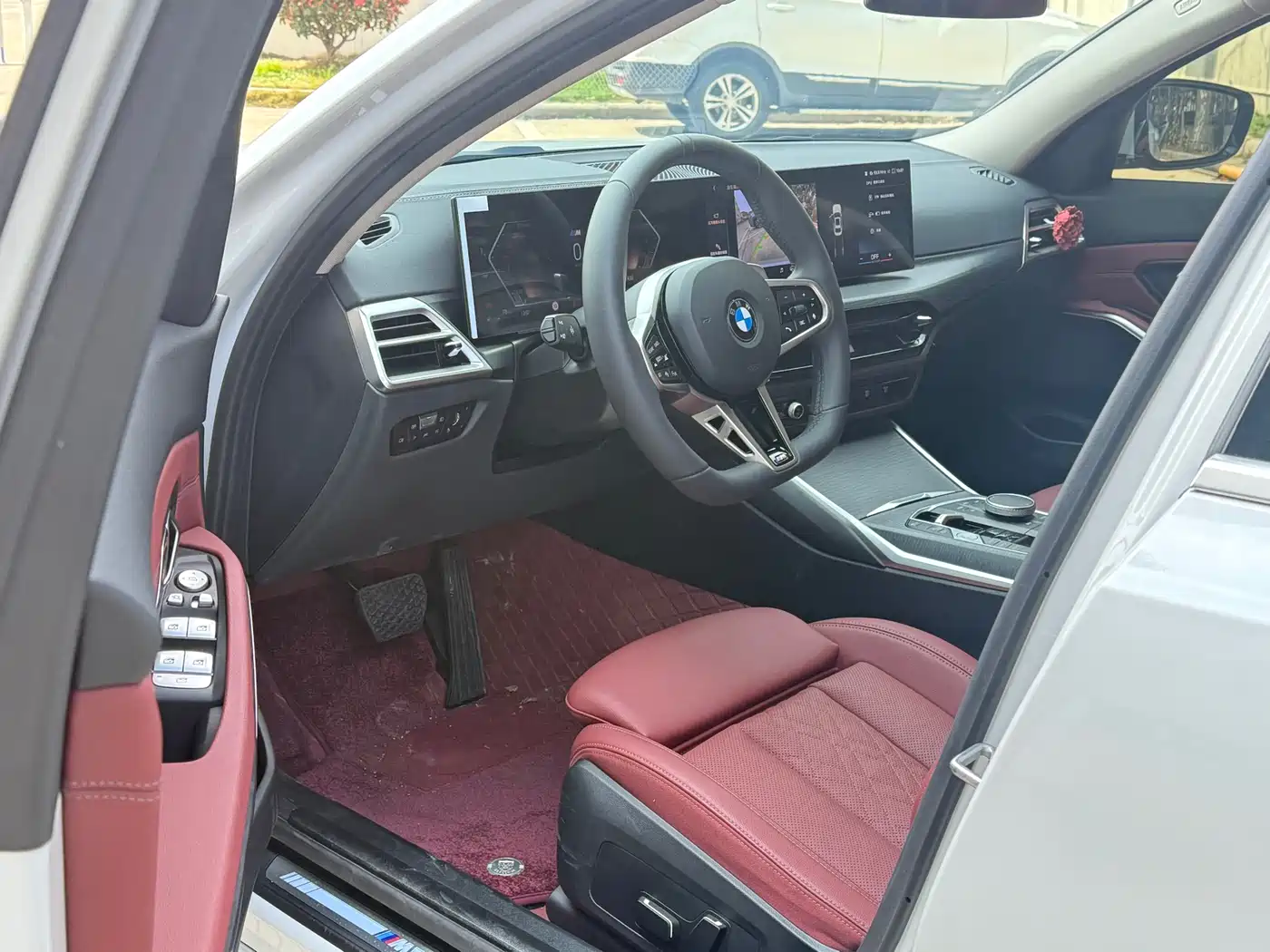 BMW 3 Series 2025 325Li M Sport Package фото 5