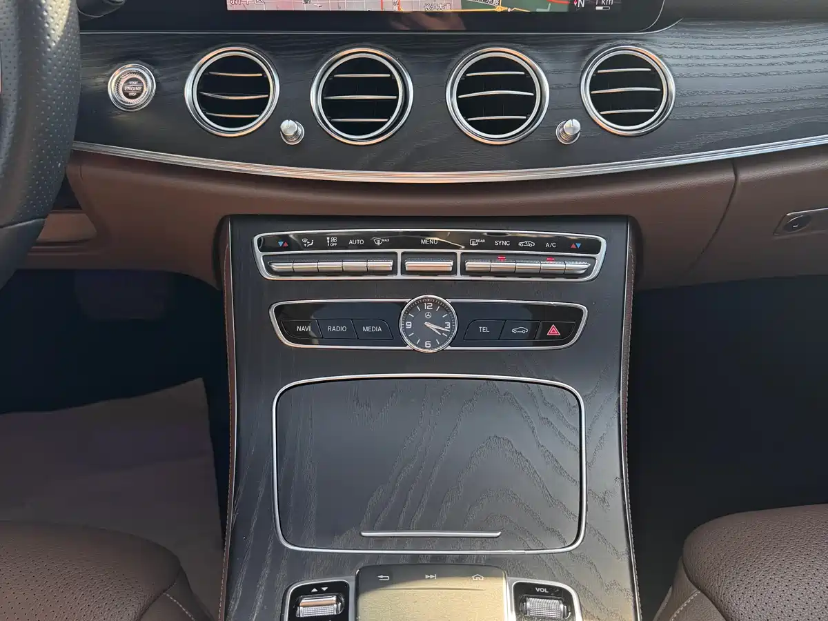 Mercedes-Benz E-Class 2019 Facelift E 300 L Sport Fashion фото 18
