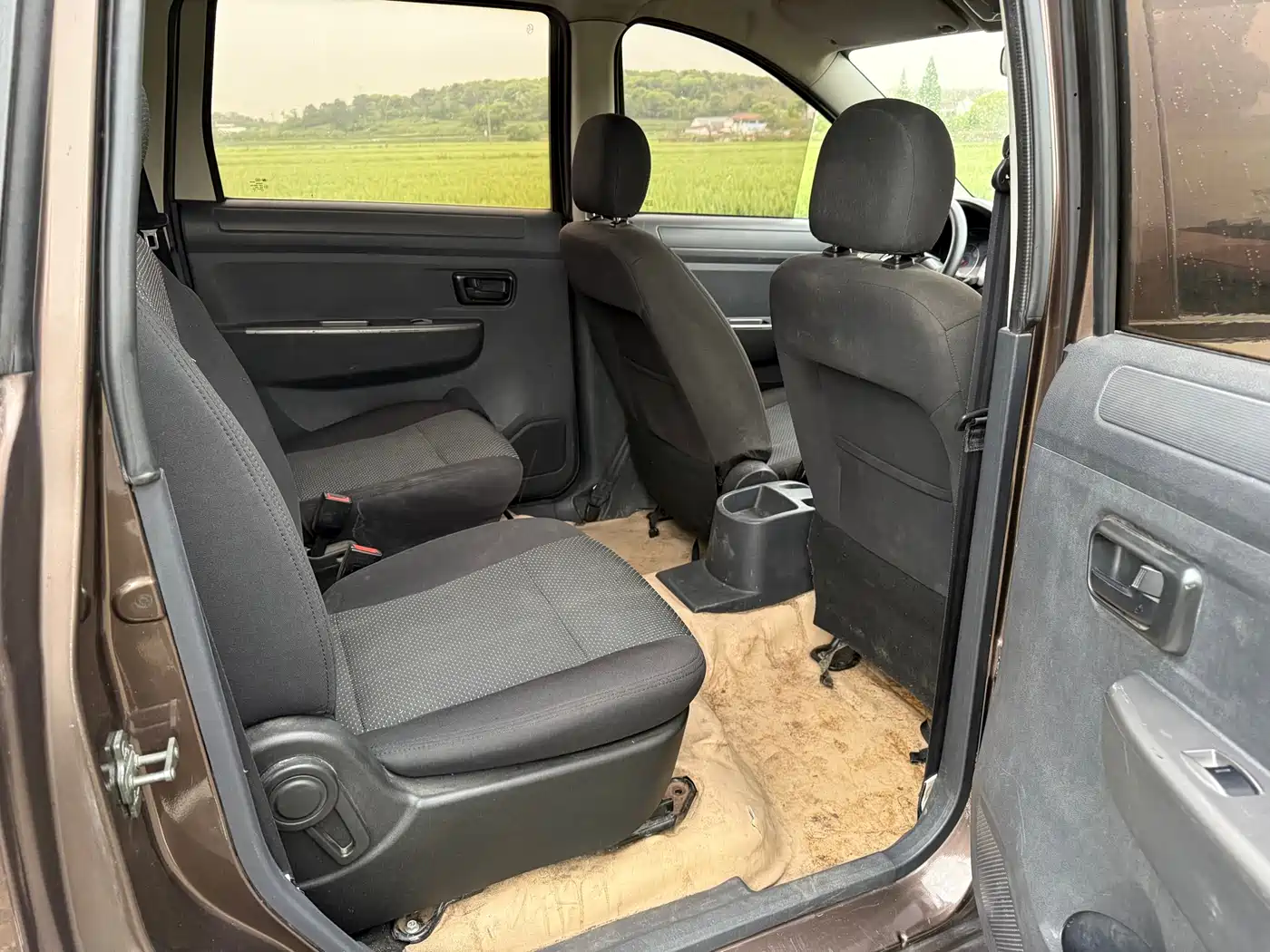 Dongfeng Fengguang Fengguang 330 2016 2014 1.5L Manual Comfort DK15-02