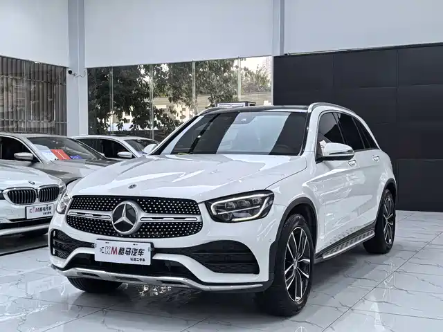 MERCEDES-BENZ GLC