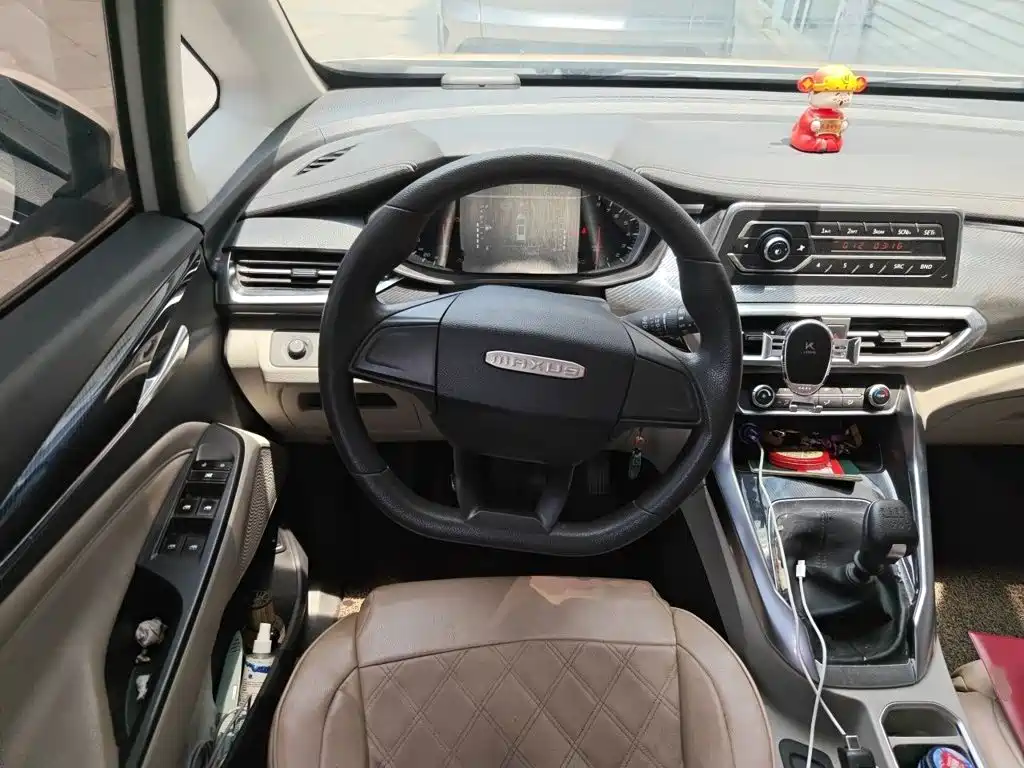 Фото 3 - Maxus Maxus G50