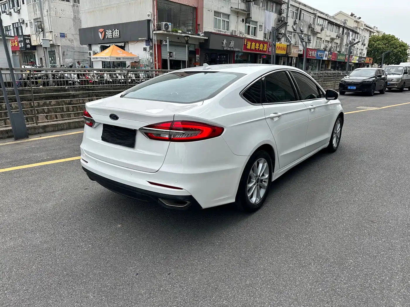 FORD MONDEO