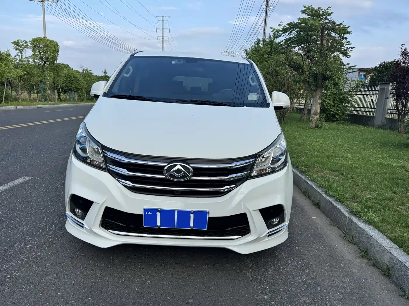 SAIC Maxus Maxus G10 2021 2.0T Automatic Elite Edition Diesel 7-Seater фото 2