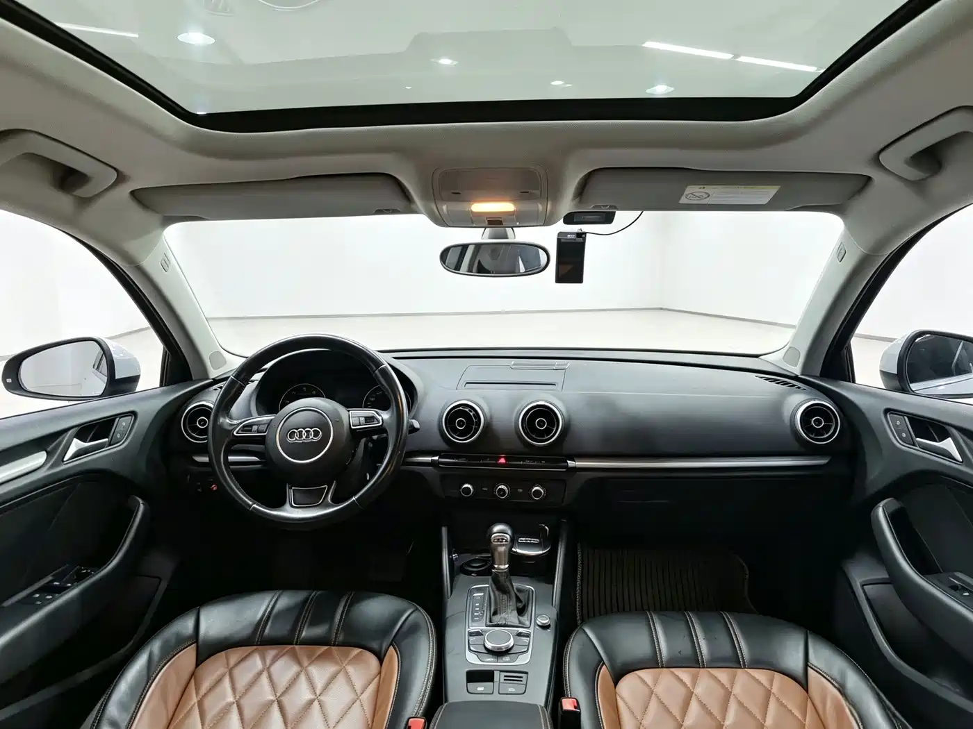 Audi A3 2015 2014 Limousine 35 TFSI Auto Trend