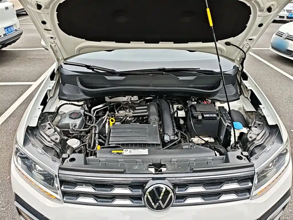 VOLKSWAGEN TU KAI