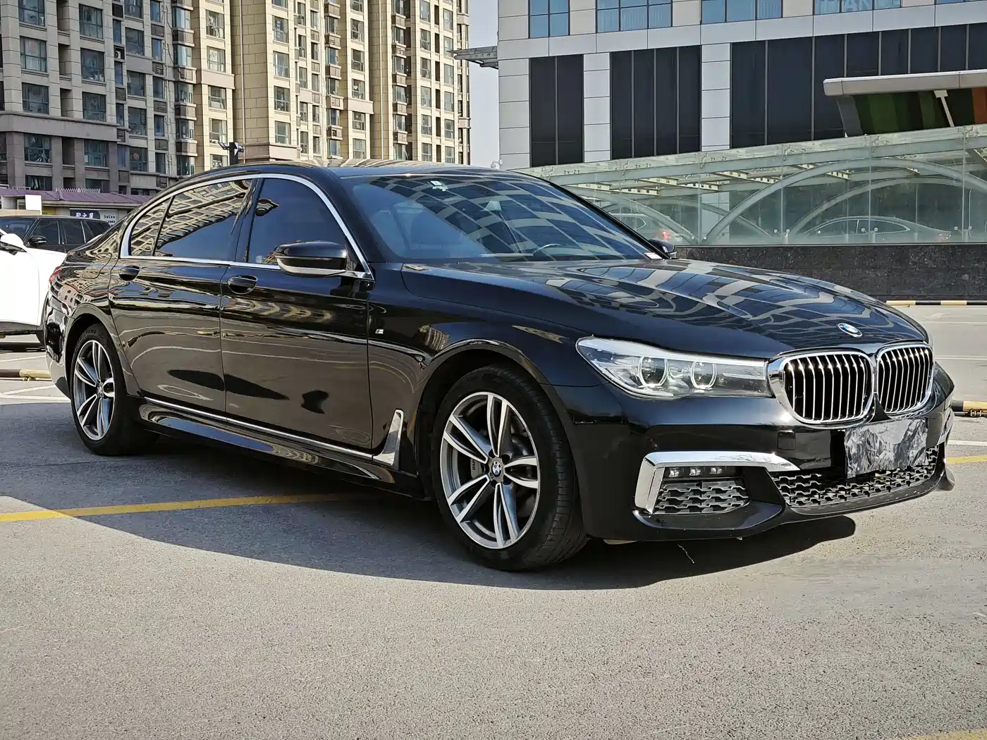 BMW 7 Series 2018 730Li Leading Type M Sport Package фото 3