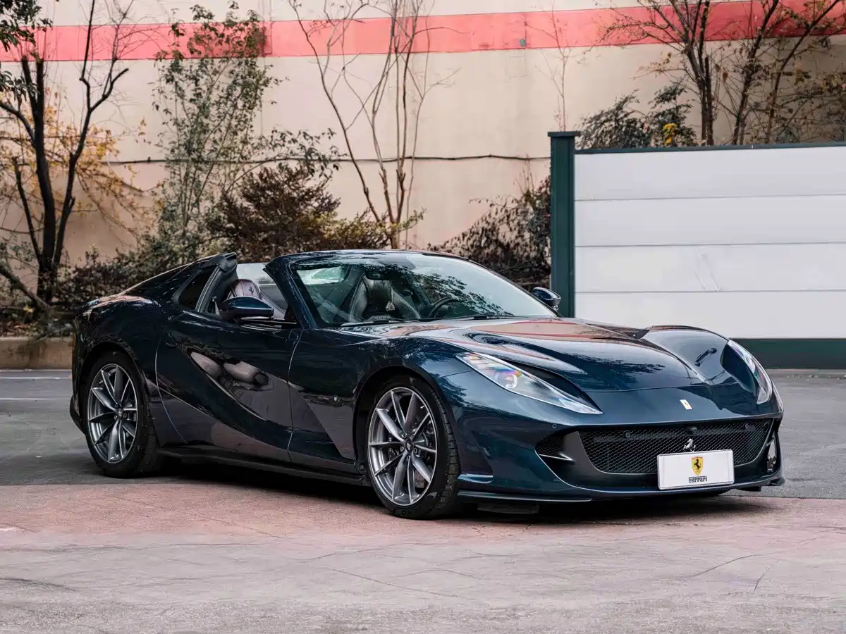 2023 Ferrari 812