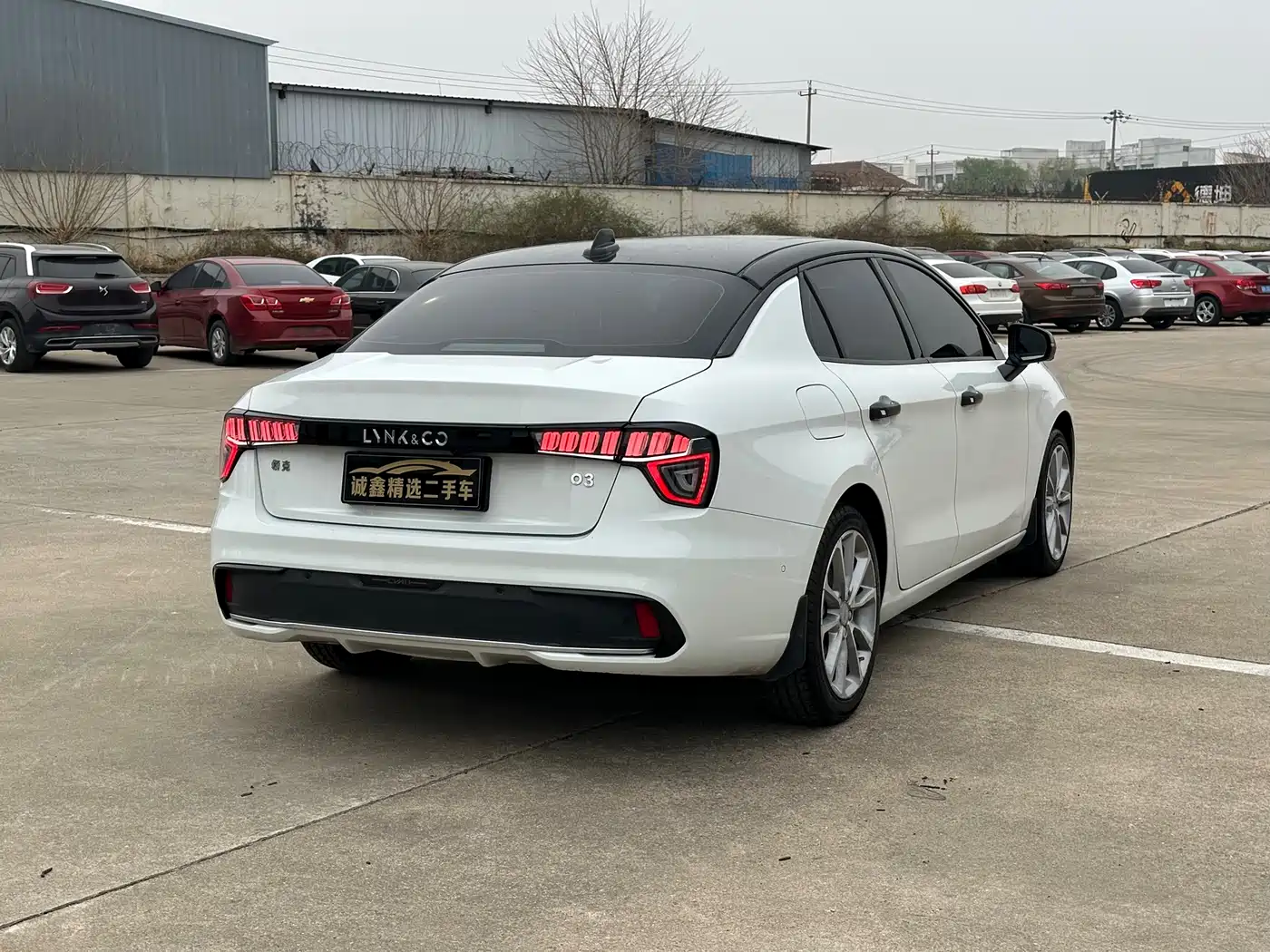 Lynk & Co 03 2018 1.5TD DCT Pro Version China V фото 9