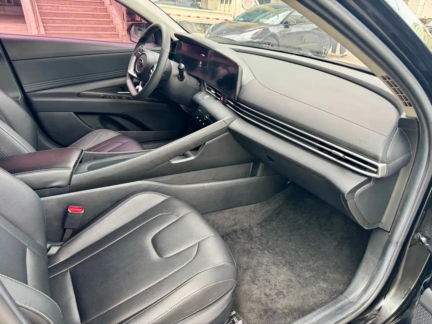 Hyundai Elantra 2021 1.5L CVT GLX Elite Edition фото 9