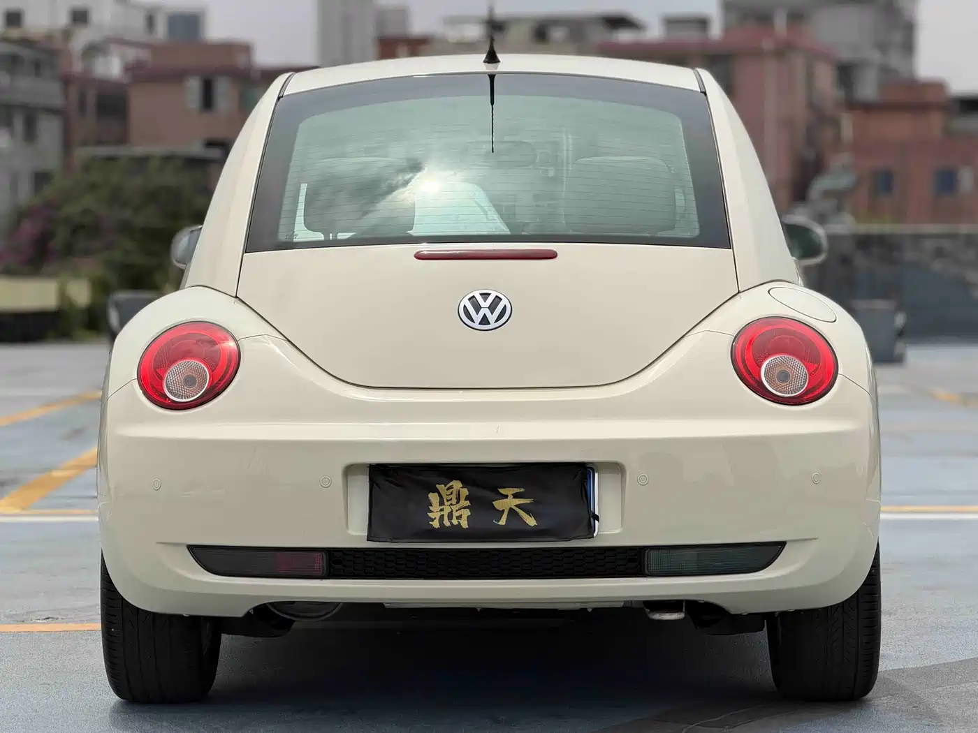 Volkswagen Beetle 2010 Model 1.6 AT фото 8