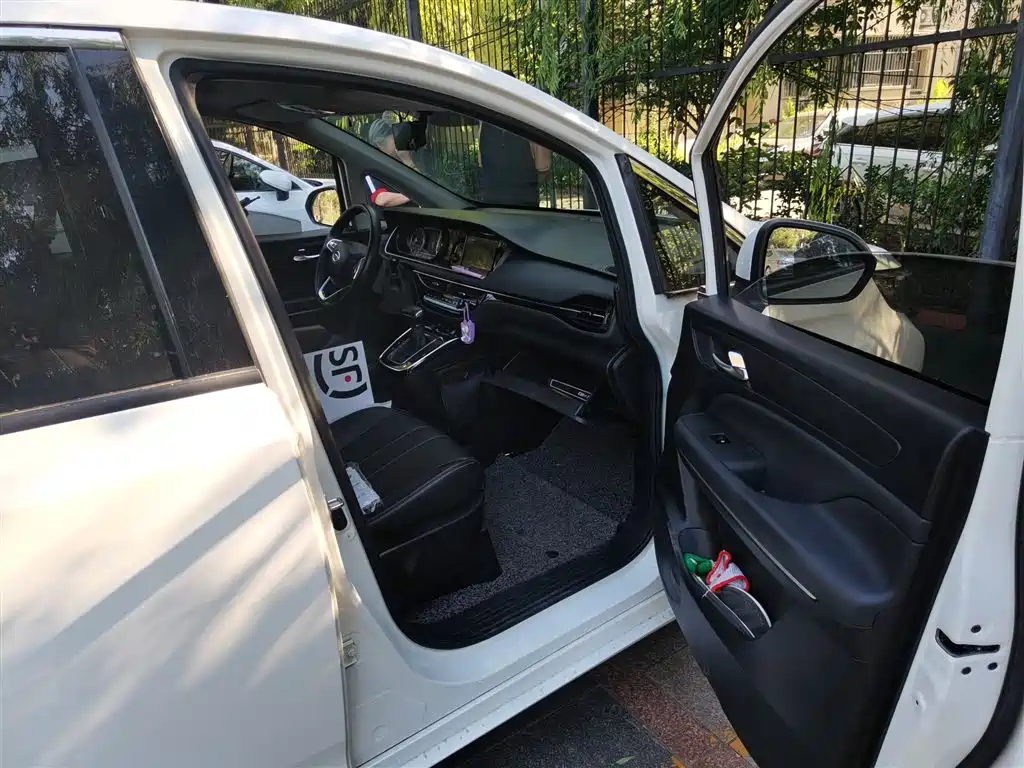 GAC Trumpchi Trumpchi M6 2019 270T DCT Premium Edition (6-seater) (China VI) фото 20
