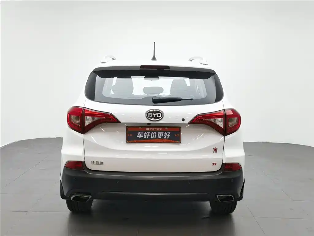 BYD Song 2016 Unrivaled Edition 1.5TI Manual Elite Edition фото 4